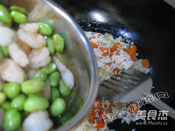 Coconut Shell Seafood Rice recipe