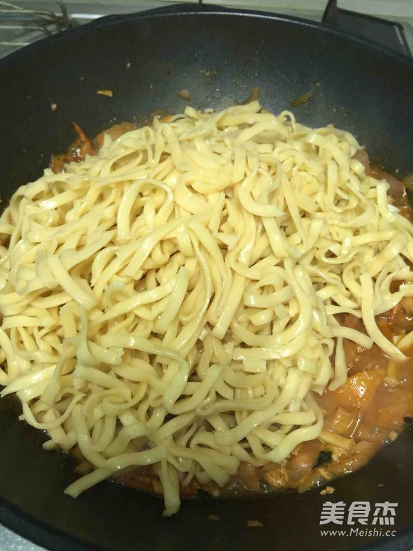 Soy Sauce Hokkien Flat Noodles recipe