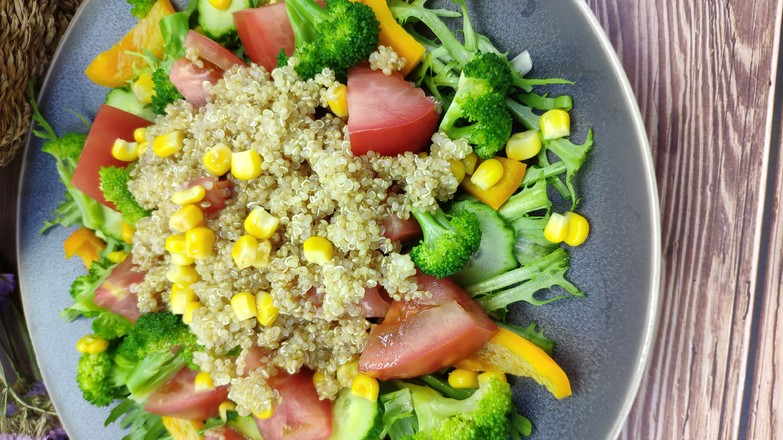 Low-fat Weight Loss and Light Quinoa Vegetable Salad recipe