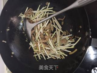 Stir-fried Pork with Garlic recipe