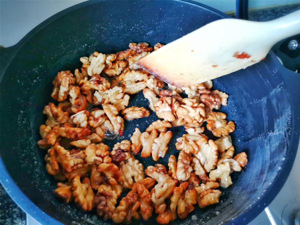 Icing Walnuts recipe