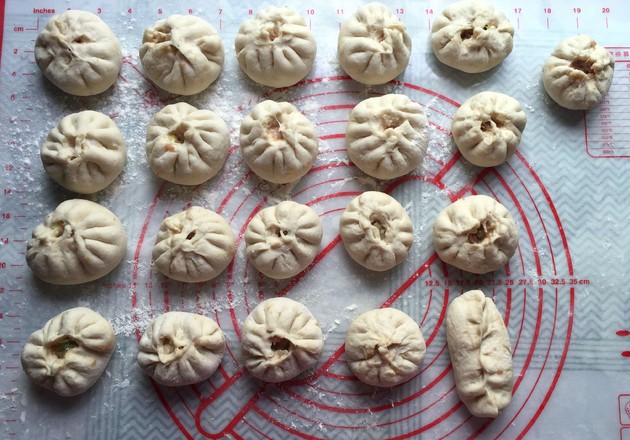 Cabbage and Meat Buns recipe