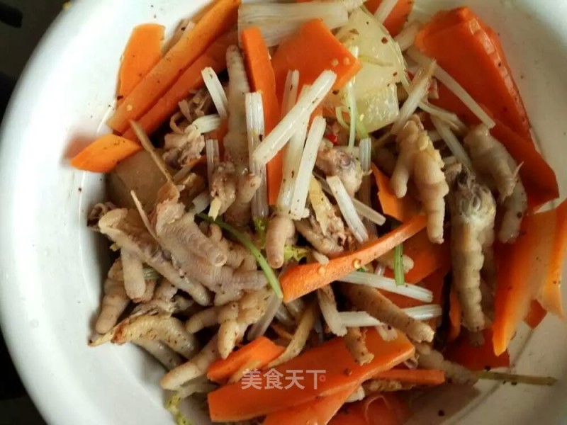 Hot and Sour Chicken Feet recipe