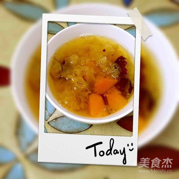 Papaya and Tremella Soup recipe