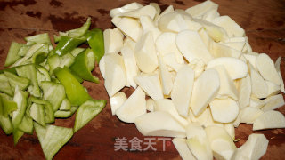 Stir-fried Zizania White Pepper recipe