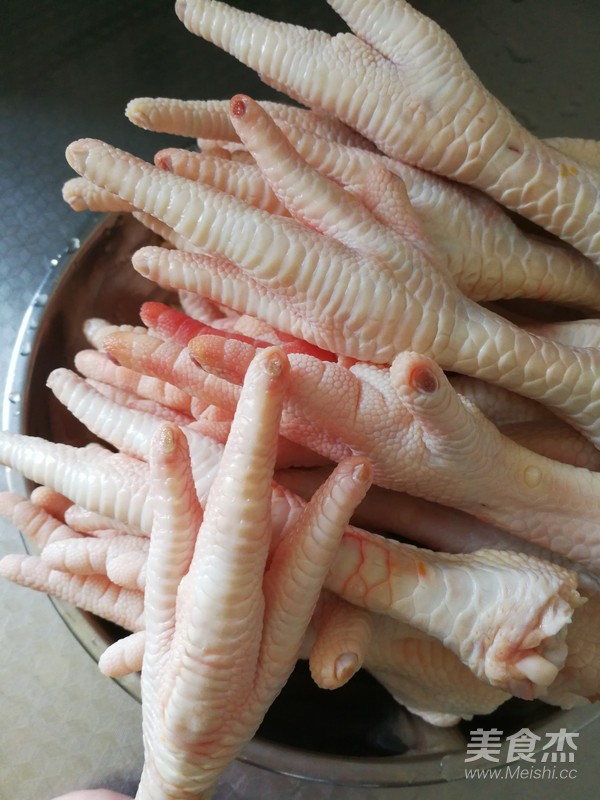 Braised Chicken Feet recipe