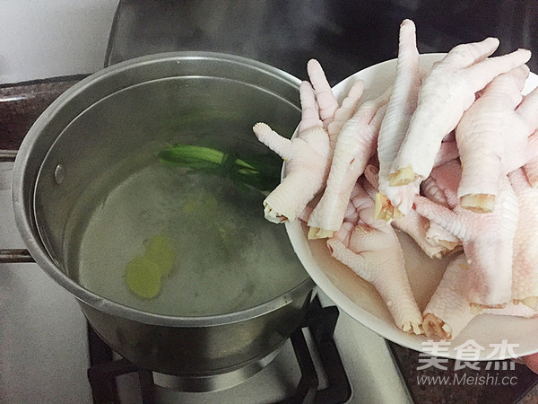 Chicken Feet in Vinegar recipe