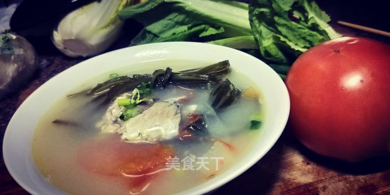 Fresh Carp Soup with Seaweed recipe
