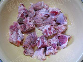 Seaweed Stewed Pork Bones recipe