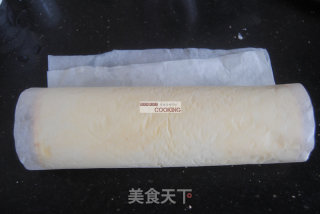 Lemon Strawberry Cake Roll recipe