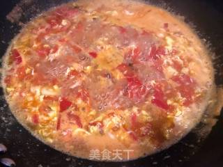 Meat, Ginseng, Tomato and Egg Noodles recipe