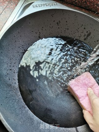 Serving Food ~ Dry Pot Chashu Mushroom Pork Belly (with Cast Iron Pot Boiling Method) recipe