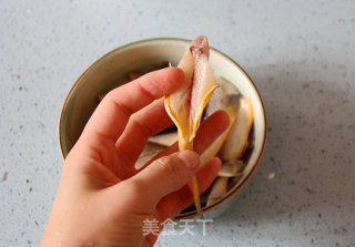 Make Cold Appetizer [small Yellow Croaker in Black Bean Sauce] with Traditional Method recipe