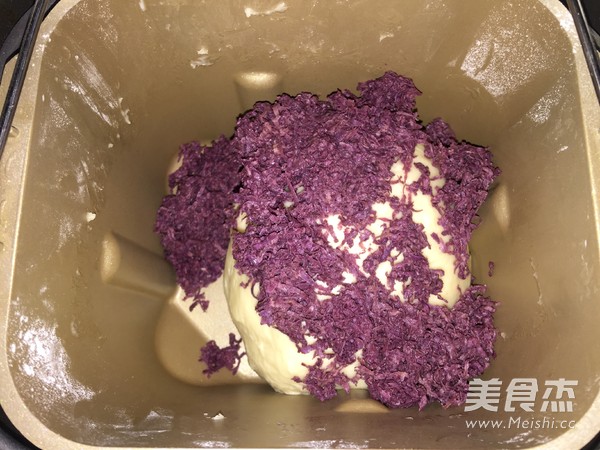 Purple Sweet Potato Flower Cluster Bread recipe