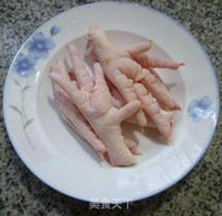 Chicken Feet with Black Fungus and Peanuts recipe