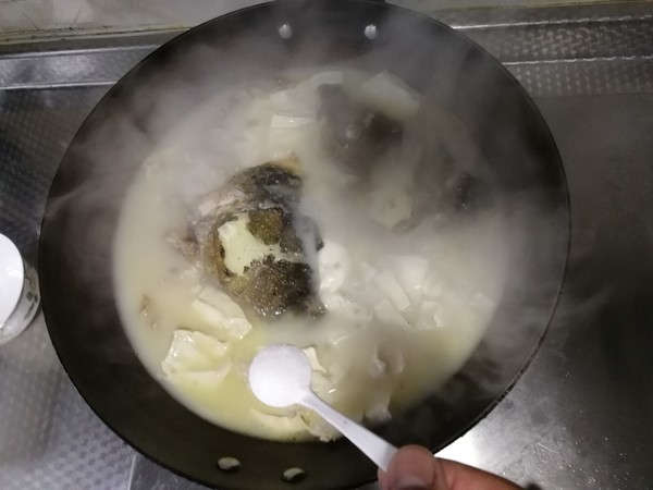 Fish Head Tofu Soup recipe