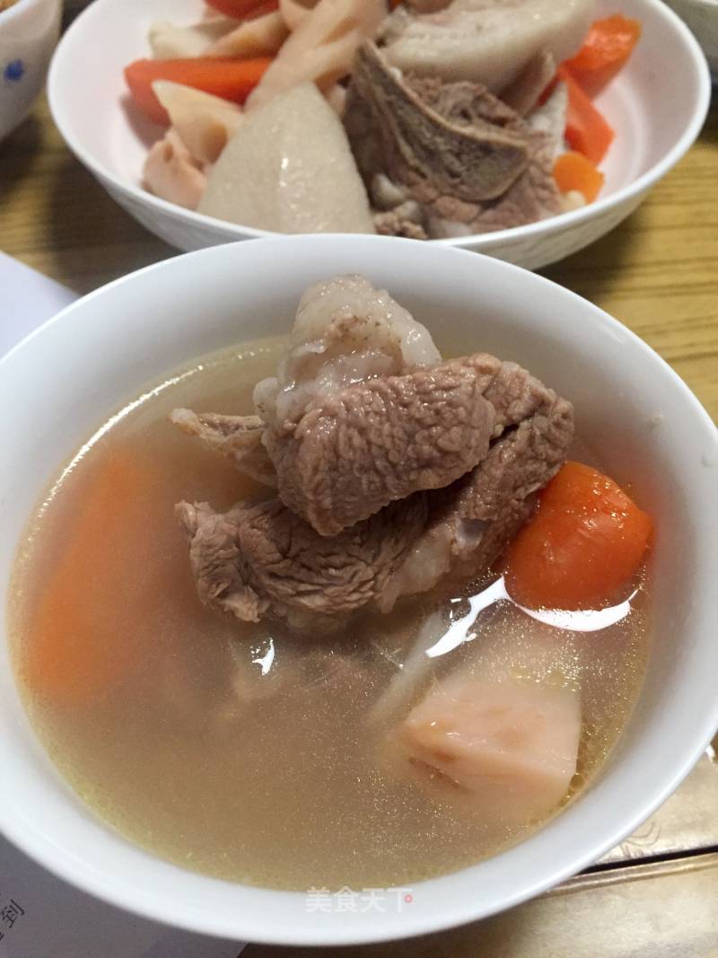 Winter Warm Soup with Yam, Barley and Fan Bone Soup