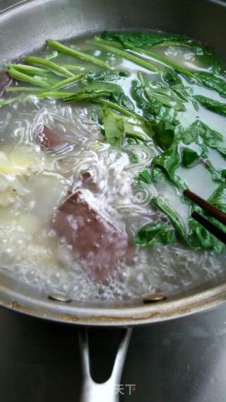 Duck Blood Vermicelli Soup recipe