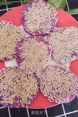 Creamy Sesame Purple Potato Cake recipe
