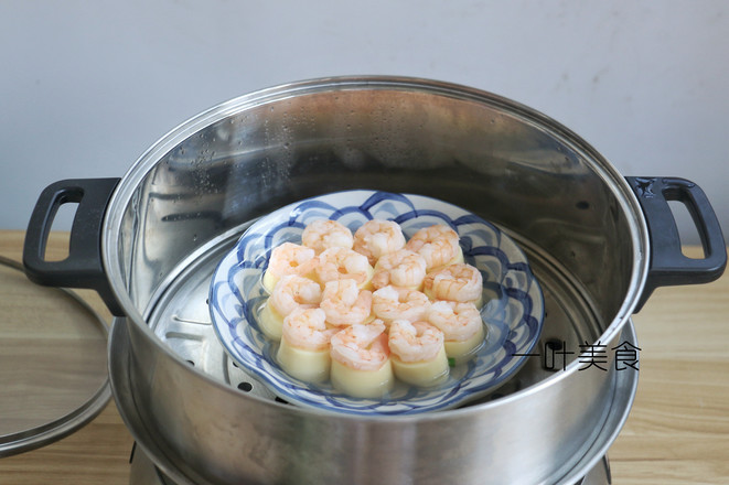 Steamed Shrimp with Japanese Tofu recipe