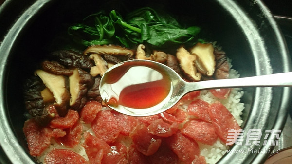 Claypot Rice with Mushroom and Salami recipe