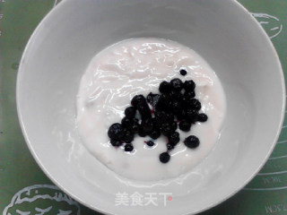 The Collision of Black and White: Wild Blueberry Juice Yogurt recipe