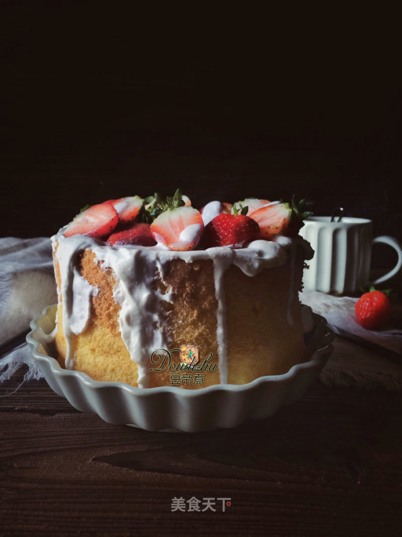 #四session Baking Contest and is Love to Eat Festival# Chimney Chiffon Yogurt Strawberry Cake recipe