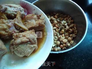 Steamed Pork Ribs with Lotus Seed recipe