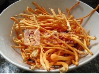 Nourishing and Nourishing Qi [cordyceps Flower Stewed Chicken] recipe