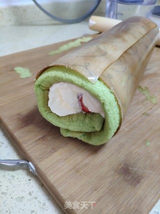 Strawberry Cream Cake Roll recipe