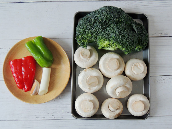 Stir-fried Mushrooms with Broccoli recipe