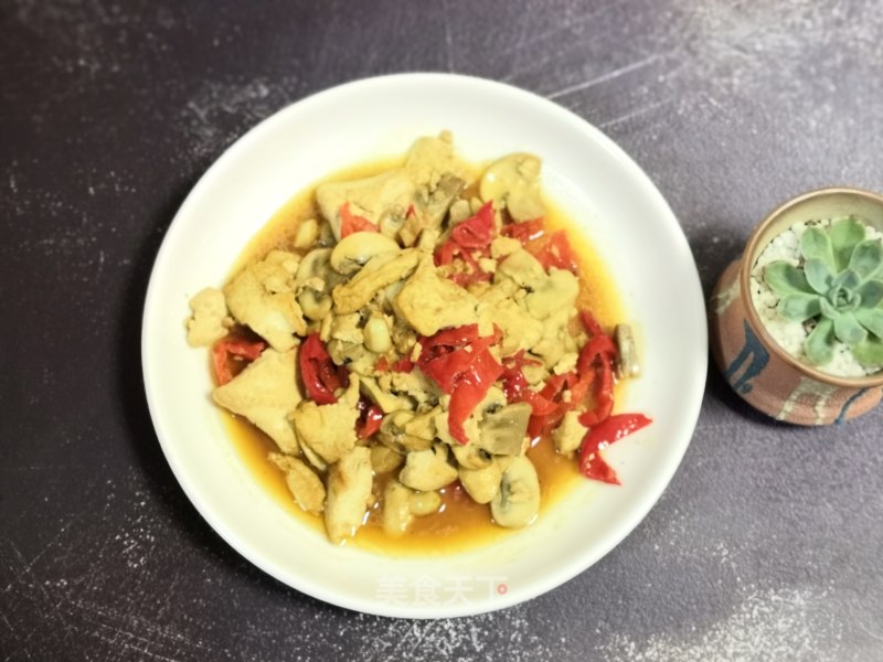 Stir-fried Tofu with Mushrooms recipe