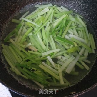 Celery and Potato Shreds recipe