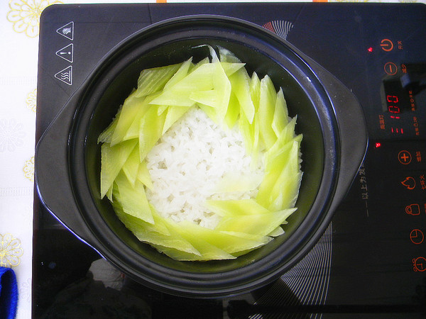 Stewed Rice with Green Bamboo Shoots recipe