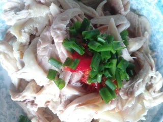 Shredded Chicken with Scallion Oil recipe