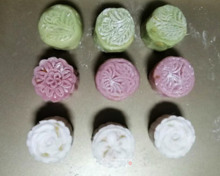 Saqima Snowy Mooncakes recipe