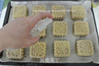 Upgraded Version-cantonese-style Pork Floss and Five-ren Barbecued Pork Mooncake (with Detailed Process Diagram) recipe