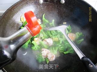 Fried Shrimp Balls with Broccoli recipe