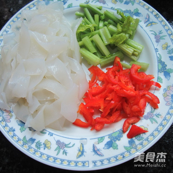 Hot Pepper Celery Rice Noodles recipe