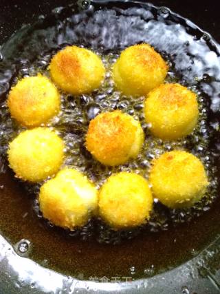 Golden Glutinous Rice Balls recipe