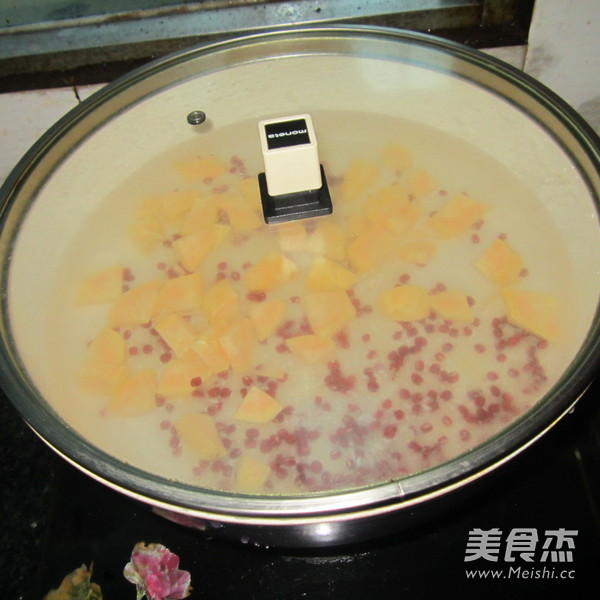 Sweet Potato and Red Bean Porridge recipe