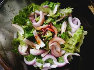 Onion Mixed Lettuce recipe