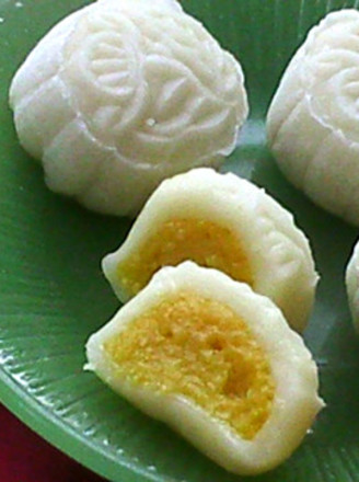 Mango Coconut Snowy Mooncake recipe