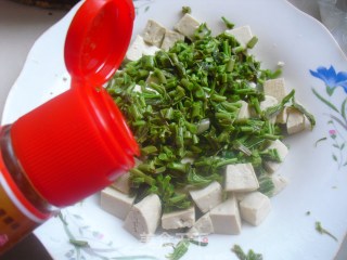 Spring Seasonal Dish---tofu Mixed with Toon recipe