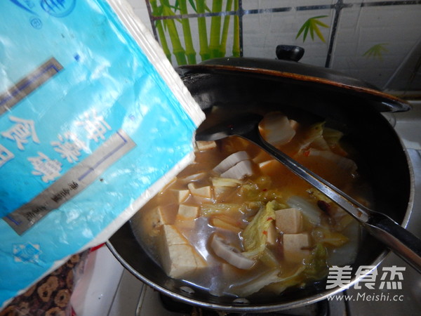 Frozen Tofu Stewed with Cabbage recipe
