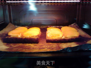 Honey Persimmon Cheese Toast recipe