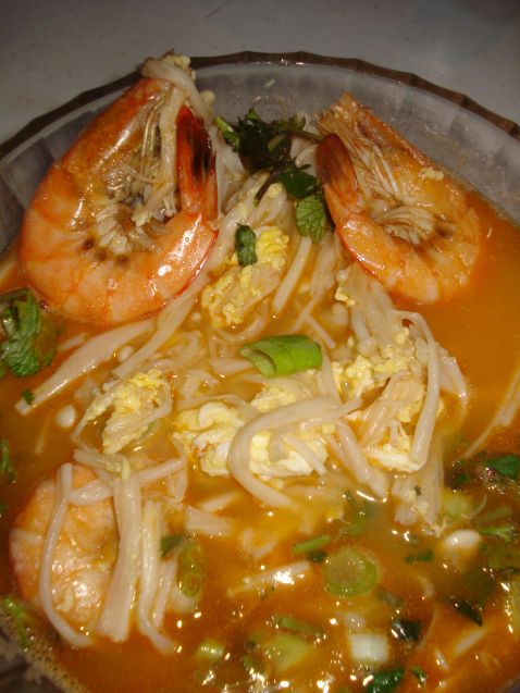 Golden Needle Shrimp Soup recipe