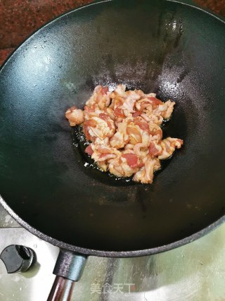 Serving Food ~ Dry Pot Chashu Mushroom Pork Belly (with Cast Iron Pot Boiling Method) recipe