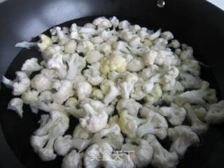 Stir-fried Pork with Homemade Cauliflower recipe