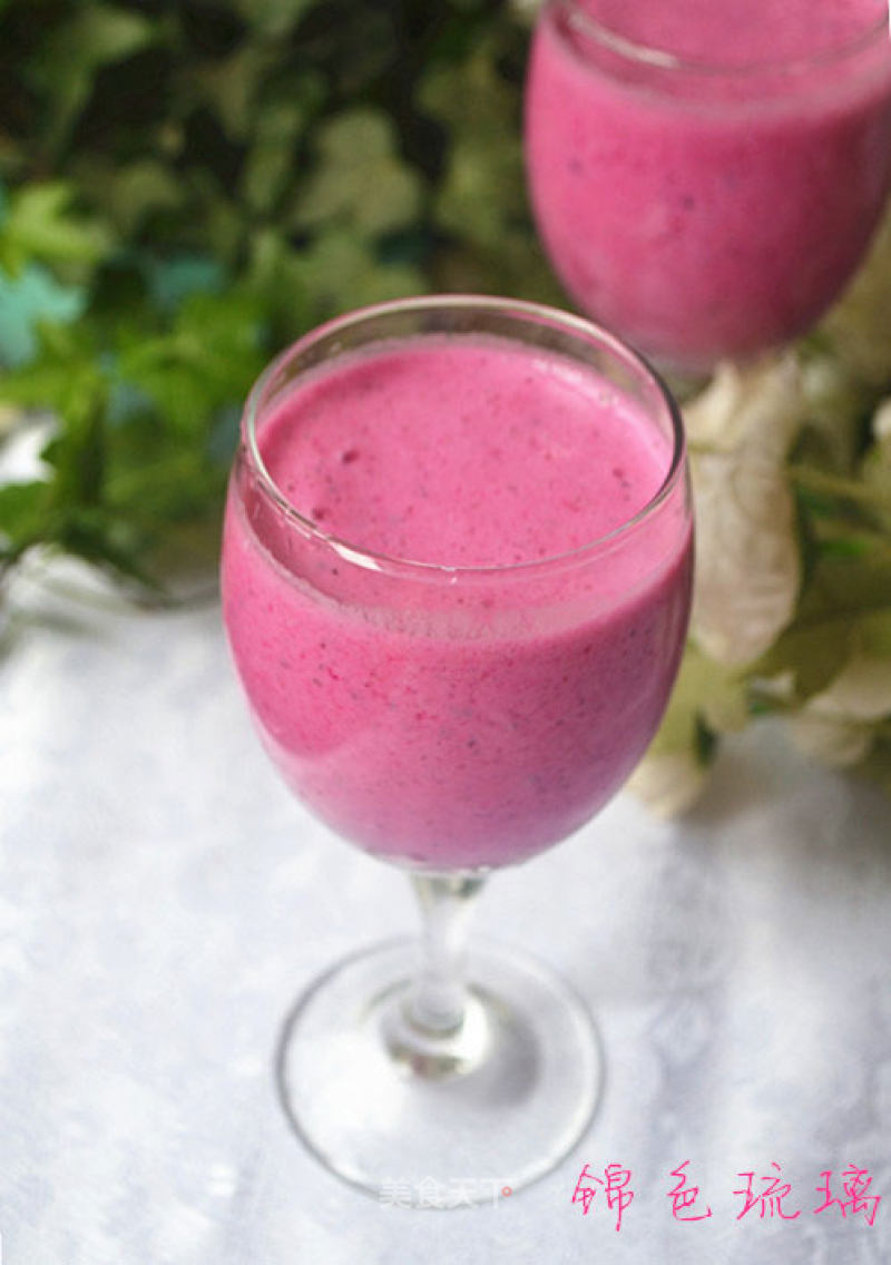 Dragon Fruit Milkshake recipe